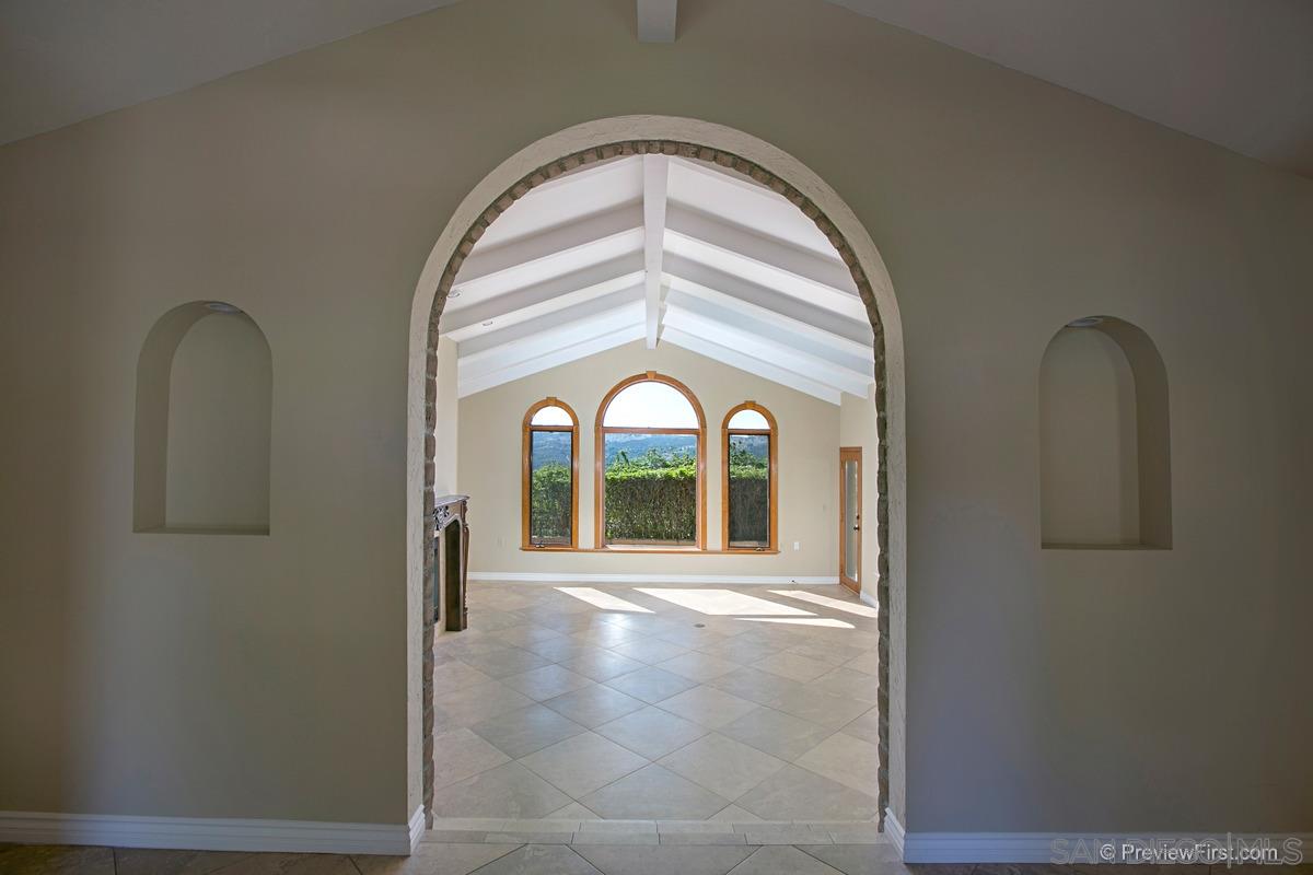 32419 Cole Grade Road Valley Center, CA 92082 - Photo 4 of 24