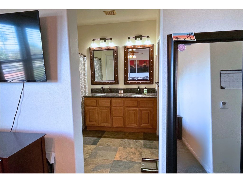 4484 Brisbane Way, Unit 3 Oceanside, CA 92058 - Photo 20 of 36