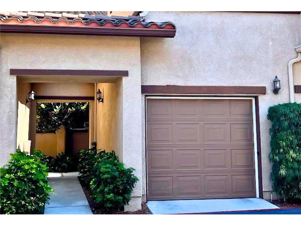 4484 Brisbane Way, Unit 3 Oceanside, CA 92058 - Photo 2 of 36