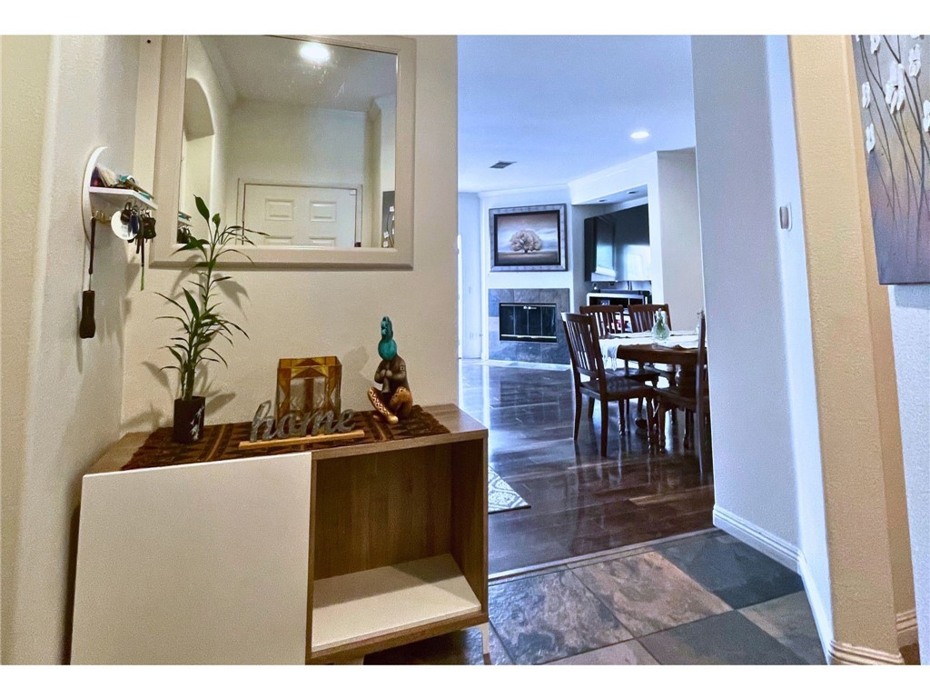 4484 Brisbane Way, Unit 3 Oceanside, CA 92058 - Photo 5 of 36