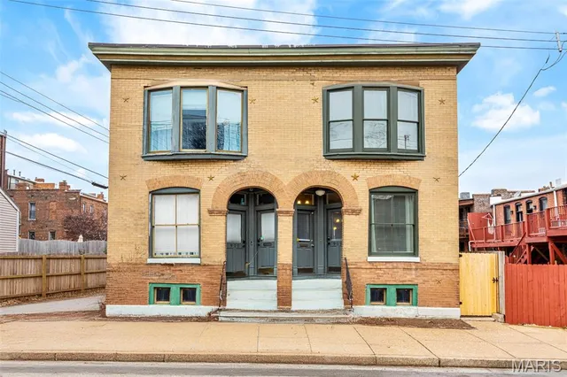 $249,000 | 909 Victor Street, St. Louis, MO 63104