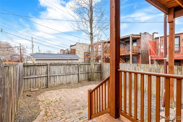 $249,000 | 909 Victor Street, St. Louis, MO 63104