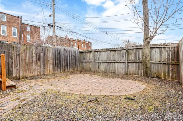 $249,000 | 909 Victor Street, St. Louis, MO 63104