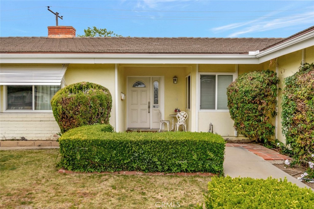 1602 Minorca Drive Costa Mesa, CA 92626 - Photo 33 of 33 a view of a entryway front of house
