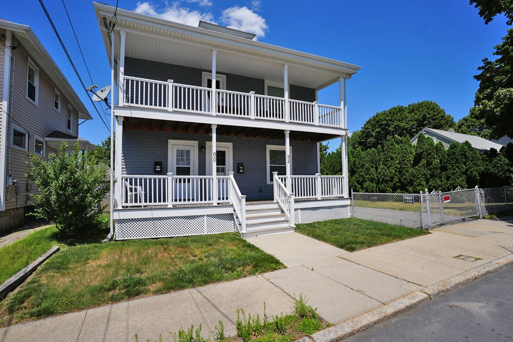 90 Warwick Street Woonsocket, RI 02895 - Photo 5 of 15 Gallery Image 5