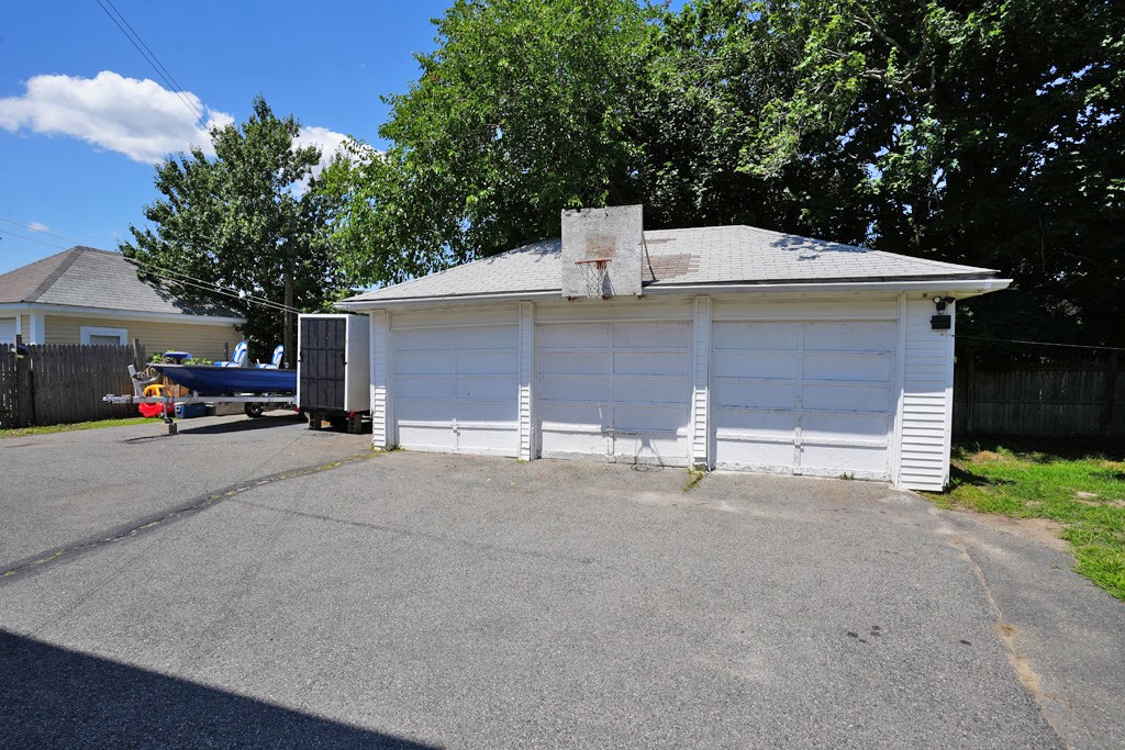 90 Warwick Street Woonsocket, RI 02895 - Photo 7 of 15 Gallery Image 7