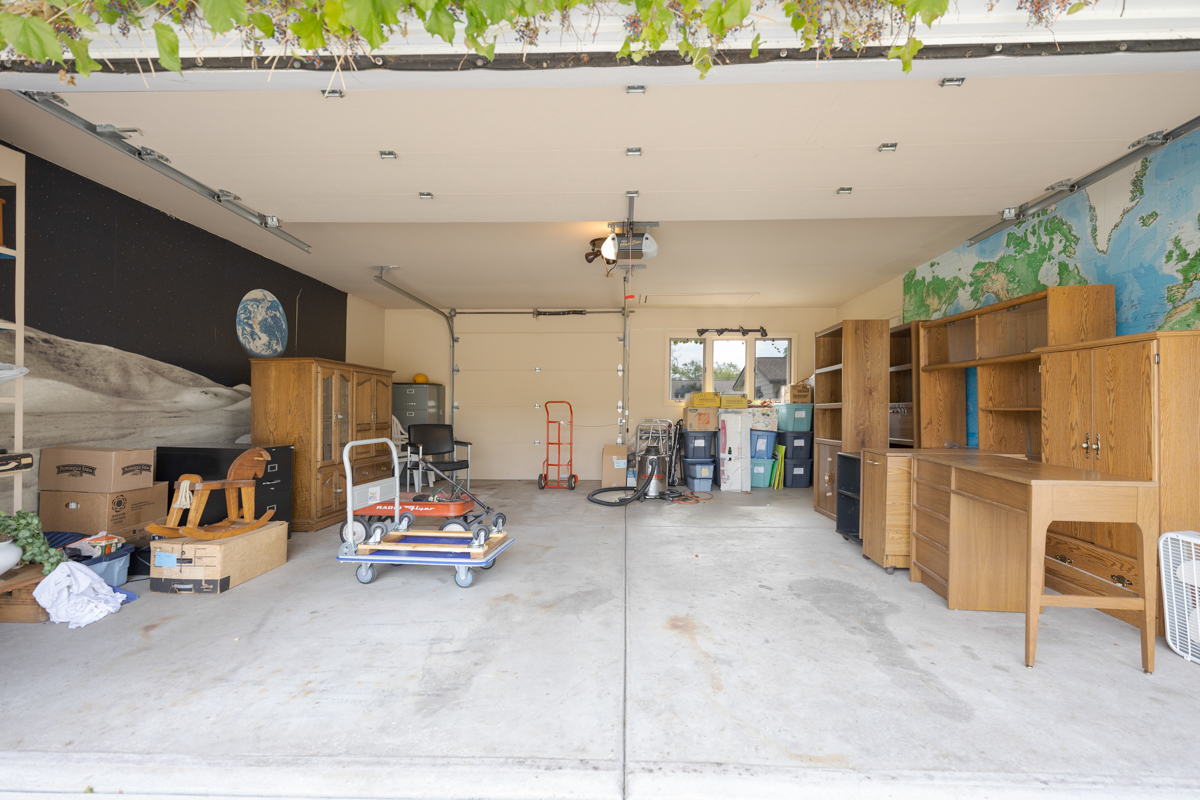 851 Crest Avenue Elk Grove Village, IL 60007 - Photo 21 of 25 a view of parking area