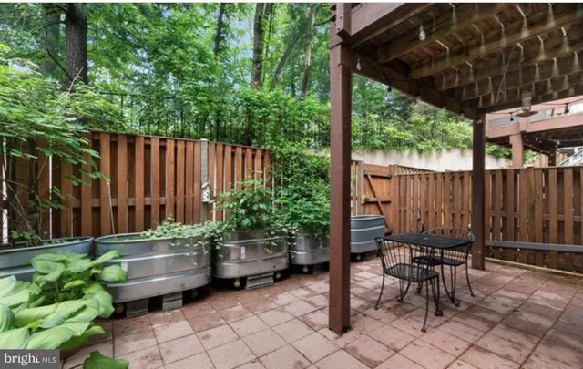 $4,200 | 6353 Brampton Court, Alexandria, VA 22304