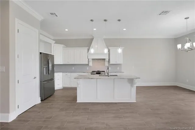 $665,000 | 6508 White Oleander Circle East, Lake Charles, LA 70605