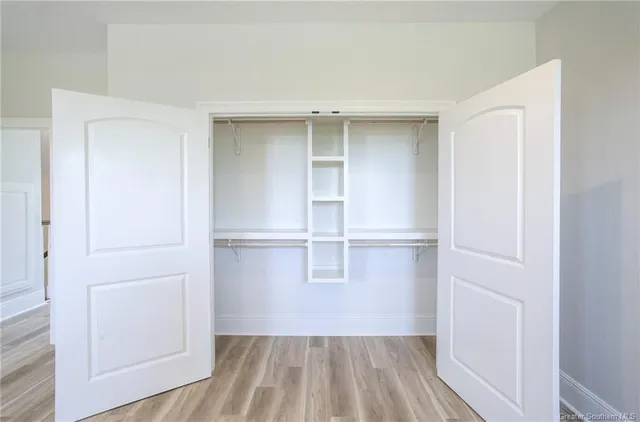 $665,000 | 6508 White Oleander Circle East, Lake Charles, LA 70605