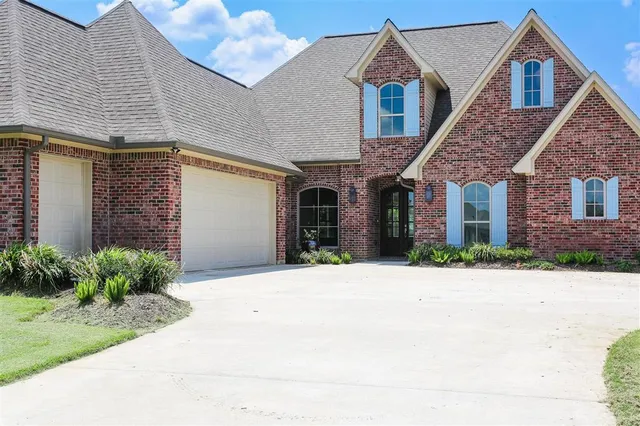 $665,000 | 6508 White Oleander Circle East, Lake Charles, LA 70605