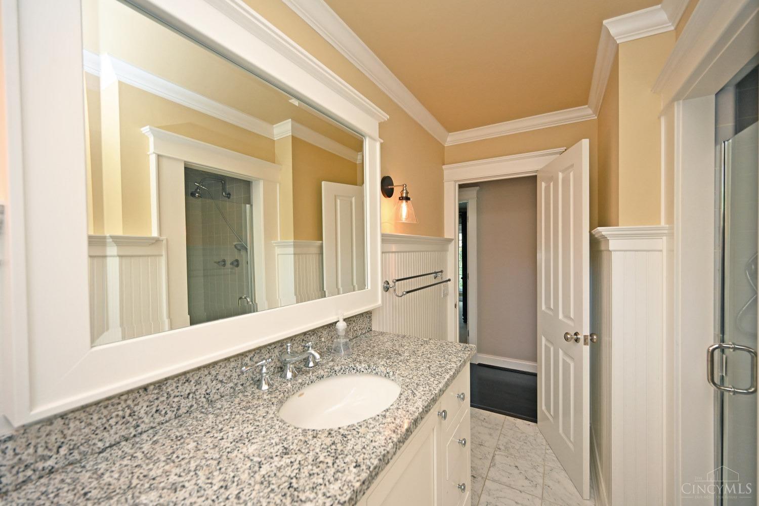 2476 Grandin Road Cincinnati, OH 45208 - Photo 31 of 59 Gallery Image 31