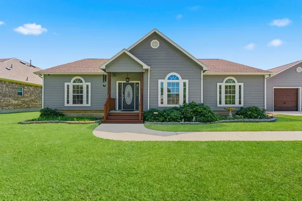 $375,000 | 1320 Oregon Street, La Porte, TX 77571