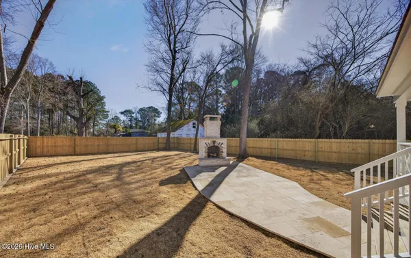 $565,000 | 404 South Bodenheimer Street, Burgaw, NC 28425