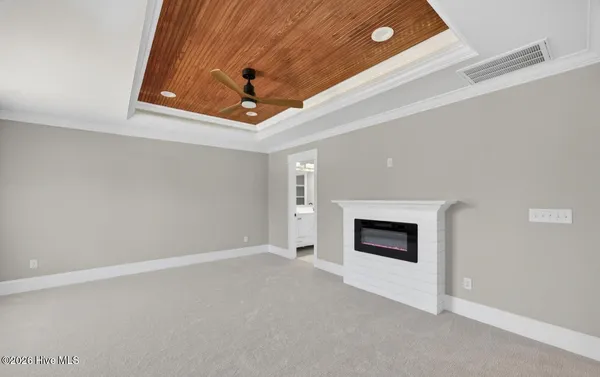 $565,000 | 404 South Bodenheimer Street, Burgaw, NC 28425