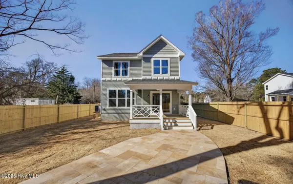 $565,000 | 404 South Bodenheimer Street, Burgaw, NC 28425