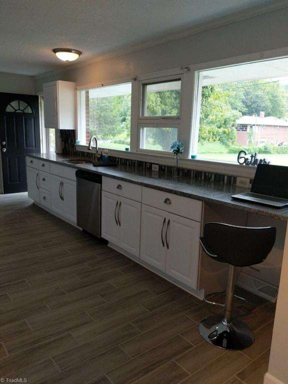 607 West Ray Avenue High Point, NC 27262 - Photo 5 of 15 Gallery Image 5