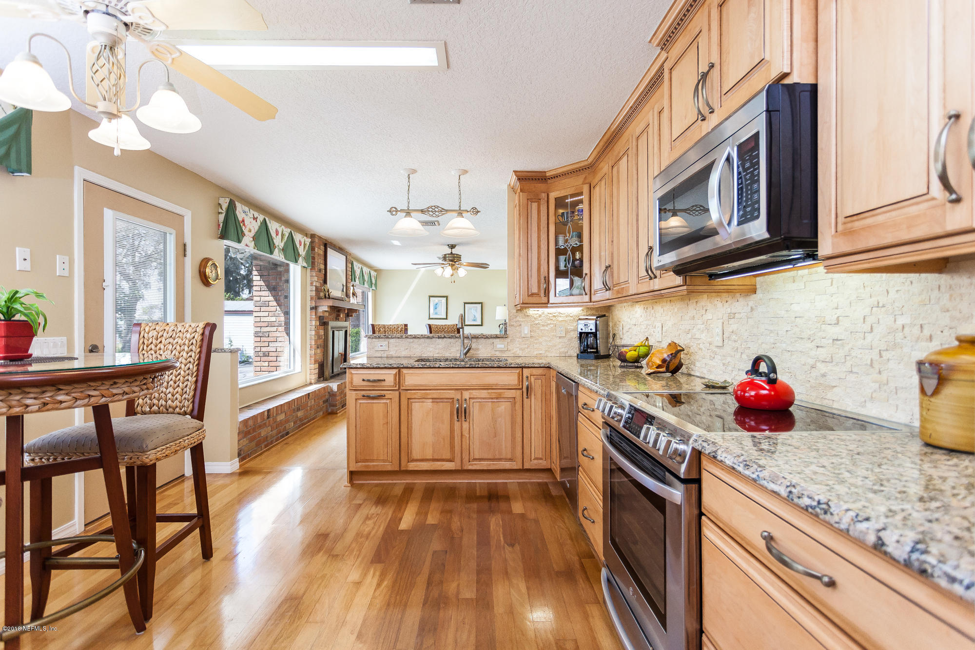 450 Broward Road Jacksonville, FL 32218 - Photo 4 of 7 4 Gourmet Kitchen (1)