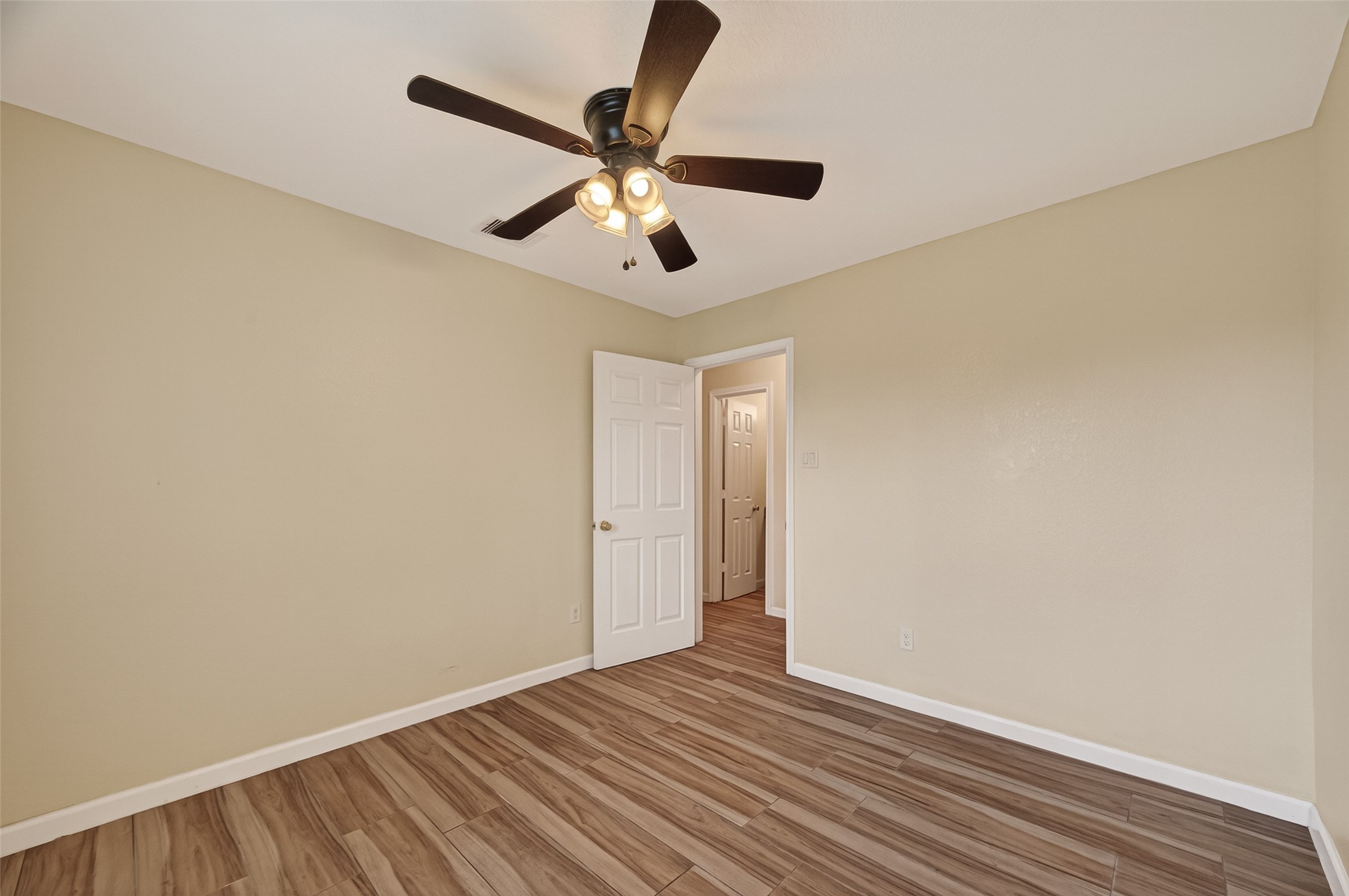 14731 Conover Court Houston, TX 77015 - Photo 14 of 49