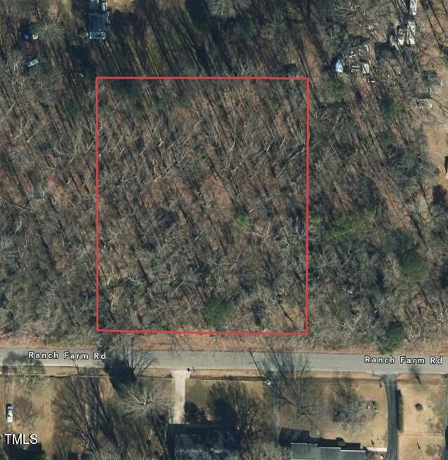 320 Ranch Farm Road Raleigh, NC 27603 - Photo 2 of 2 a view of a dry yard