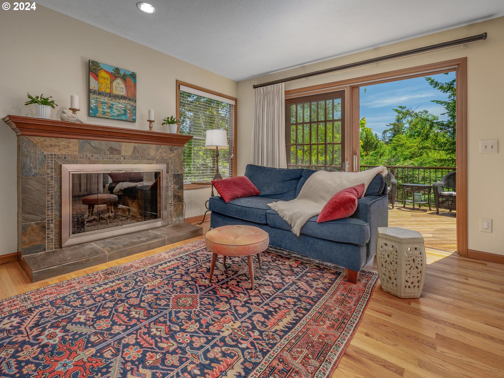 4210 Southwest Comus Street Portland, OR 97219 - Photo 16 of 46 Gallery Image 16