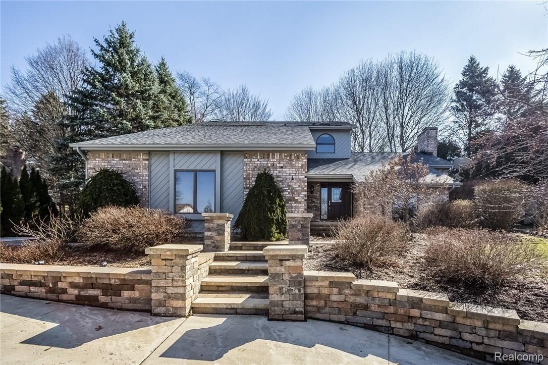 865 Box Canyon Court Rochester, MI 48309 - Photo 45 of 51 046-Front_View-3748108-medium.jpg
