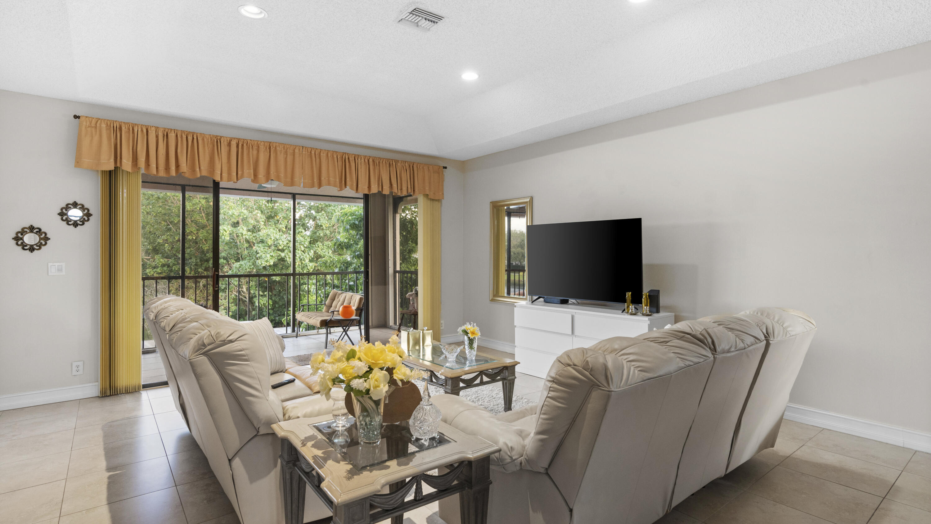 8640 Vía Reale, Unit 73U / 2 Boca Raton, FL 33496 - Photo 12 of 35 DSC01709
