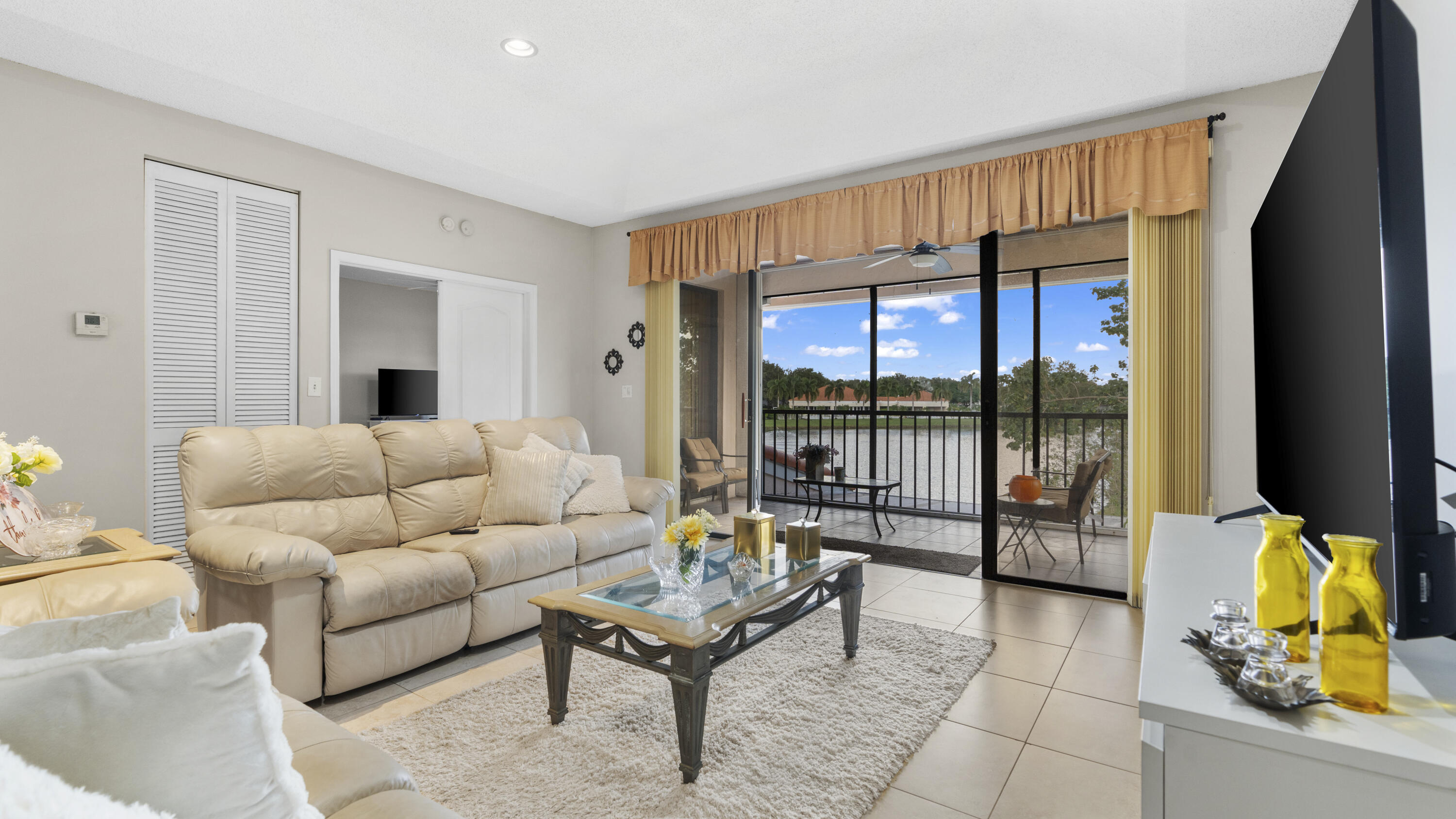 8640 Vía Reale, Unit 73U / 2 Boca Raton, FL 33496 - Photo 19 of 35 DSC01716