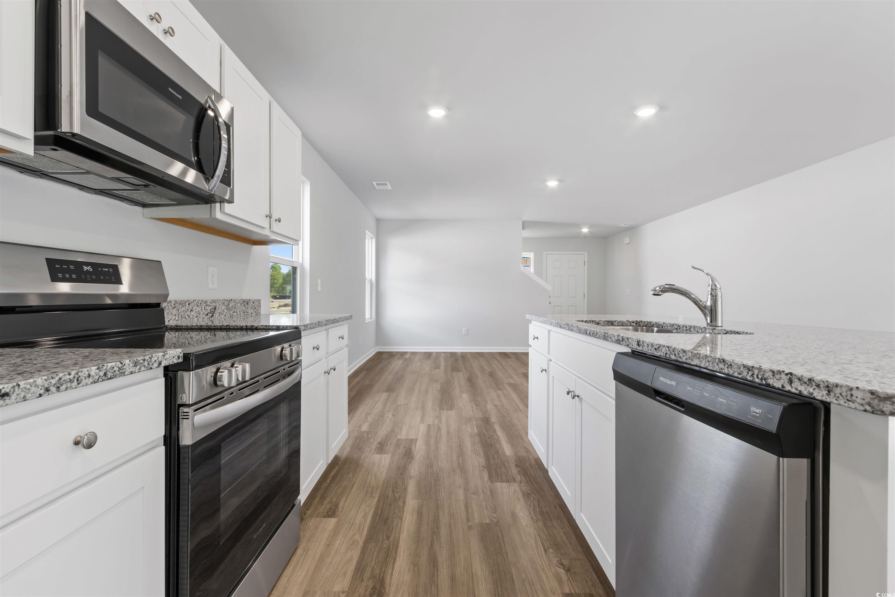 1006 Cherrystone Loop Conway, SC 29526 - Photo 7 of 38