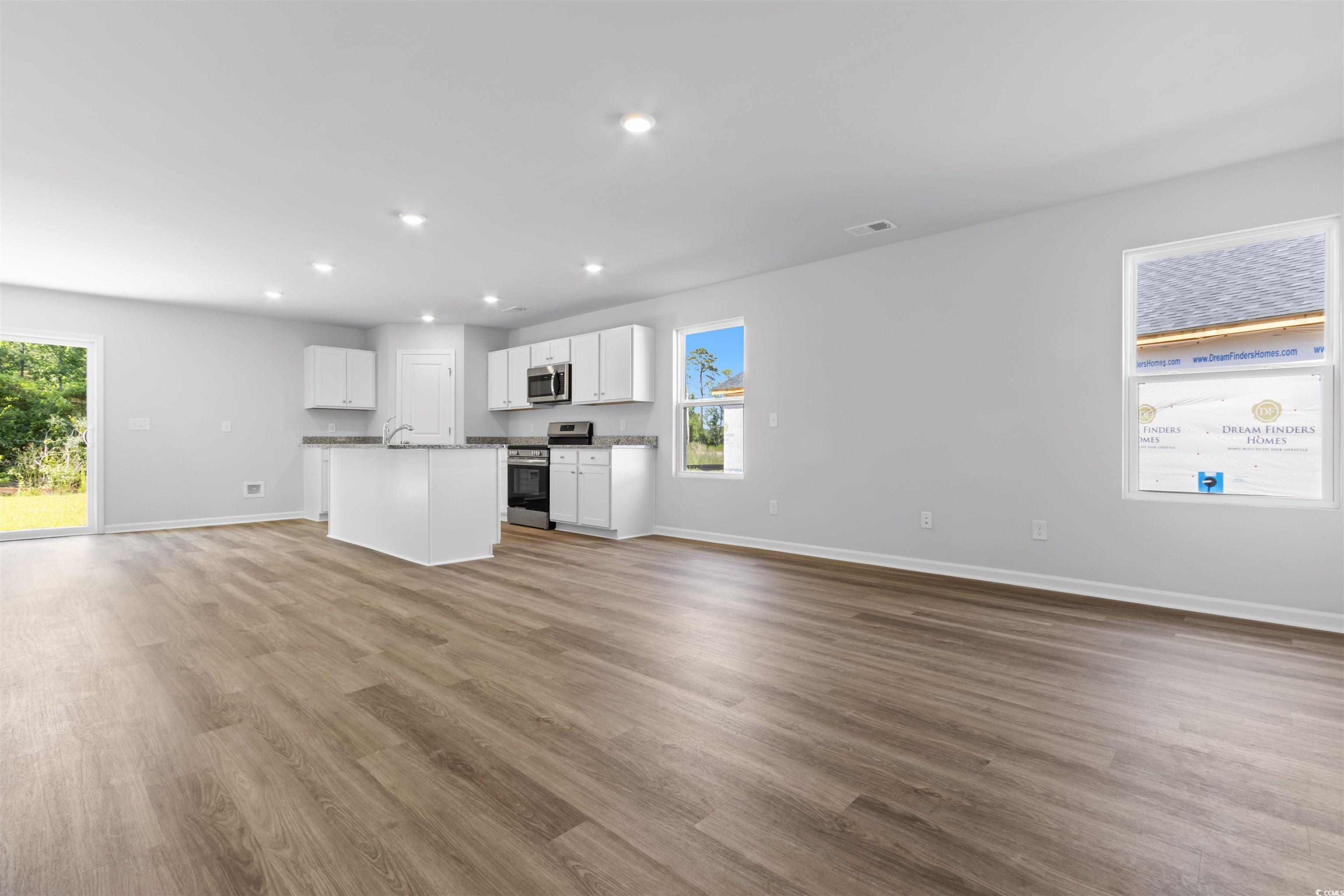 1006 Cherrystone Loop Conway, SC 29526 - Photo 9 of 38