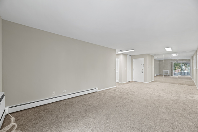 10369 Dearlove Road, Unit 2A Glenview, IL 60025 - Photo 5 of 15