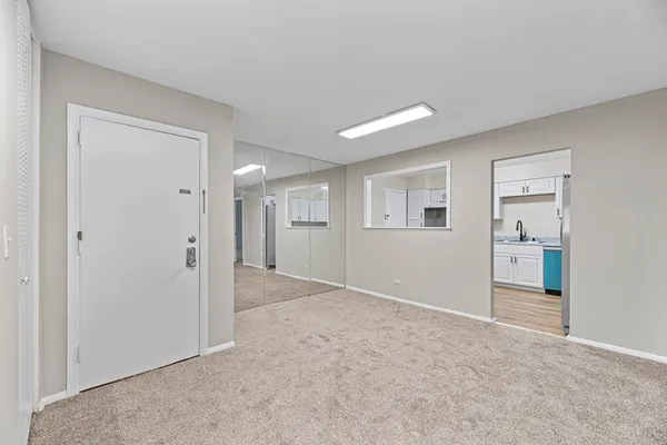 $299,900 | 10369 Dearlove Road, Unit 2A, Glenview, IL 60025