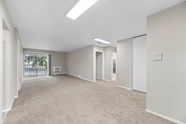 $299,900 | 10369 Dearlove Road, Unit 2A, Glenview, IL 60025