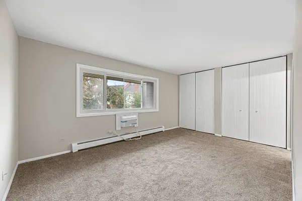 $299,900 | 10369 Dearlove Road, Unit 2A, Glenview, IL 60025