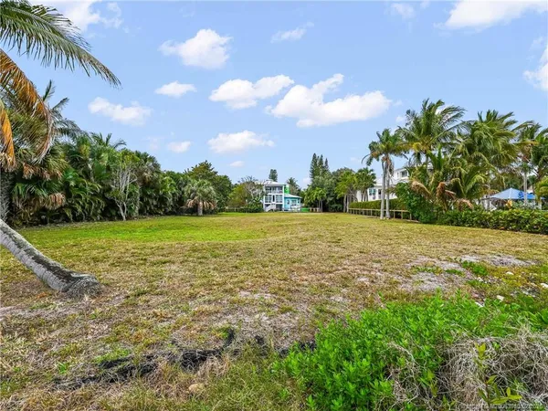 $2,299,900 | 94 North Sewalls Point Road, Stuart, FL 34996