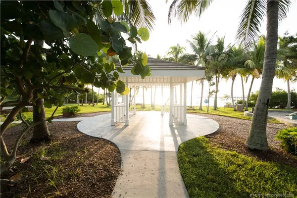 $2,299,900 | 94 North Sewalls Point Road, Stuart, FL 34996