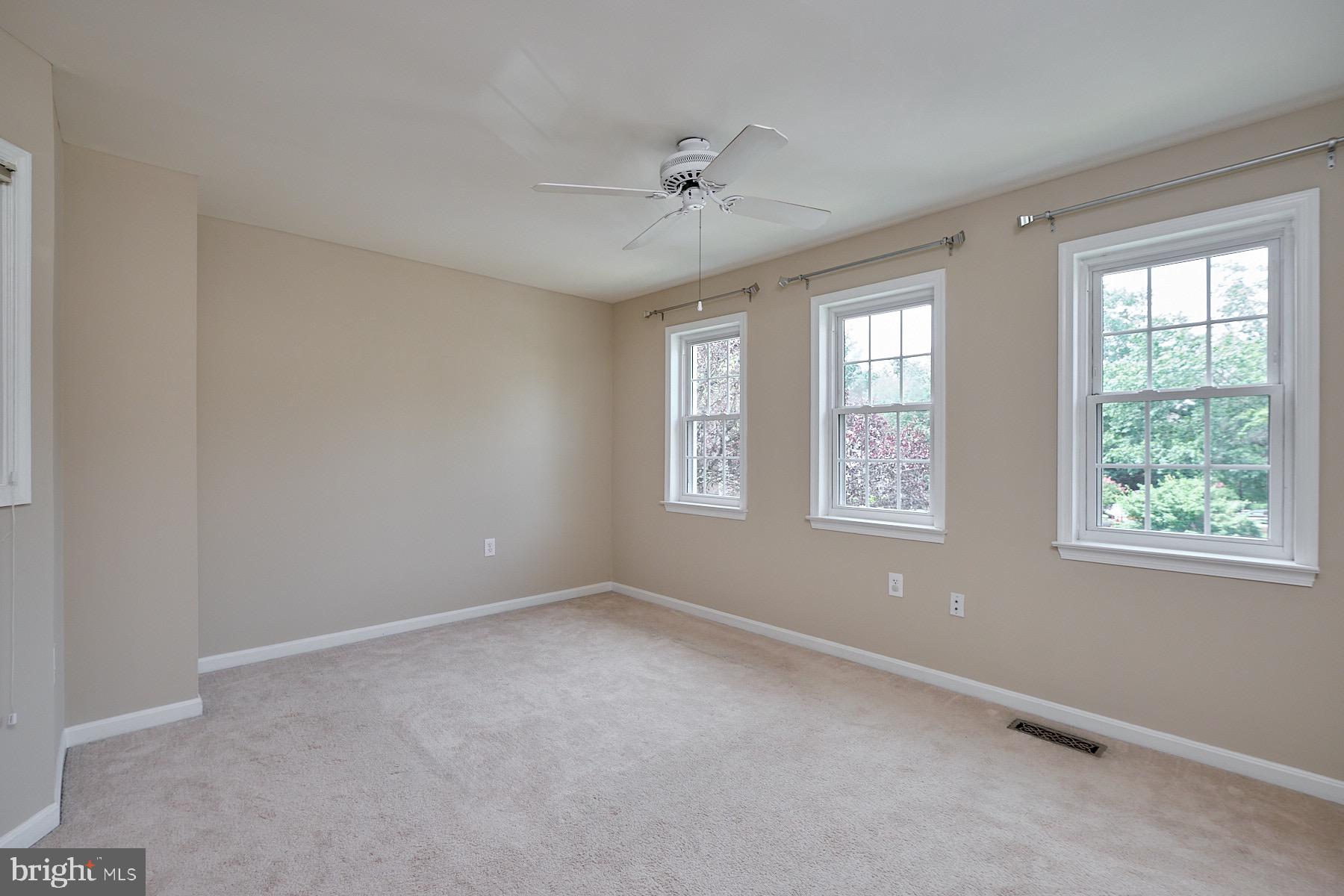 11960 Sentinel Point Court Reston, VA 20191 - Photo 19 of 50