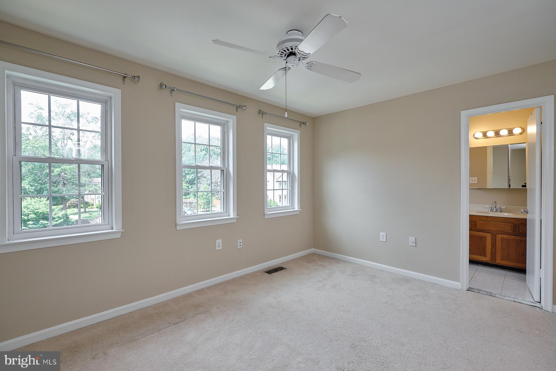11960 Sentinel Point Court Reston, VA 20191 - Photo 21 of 50