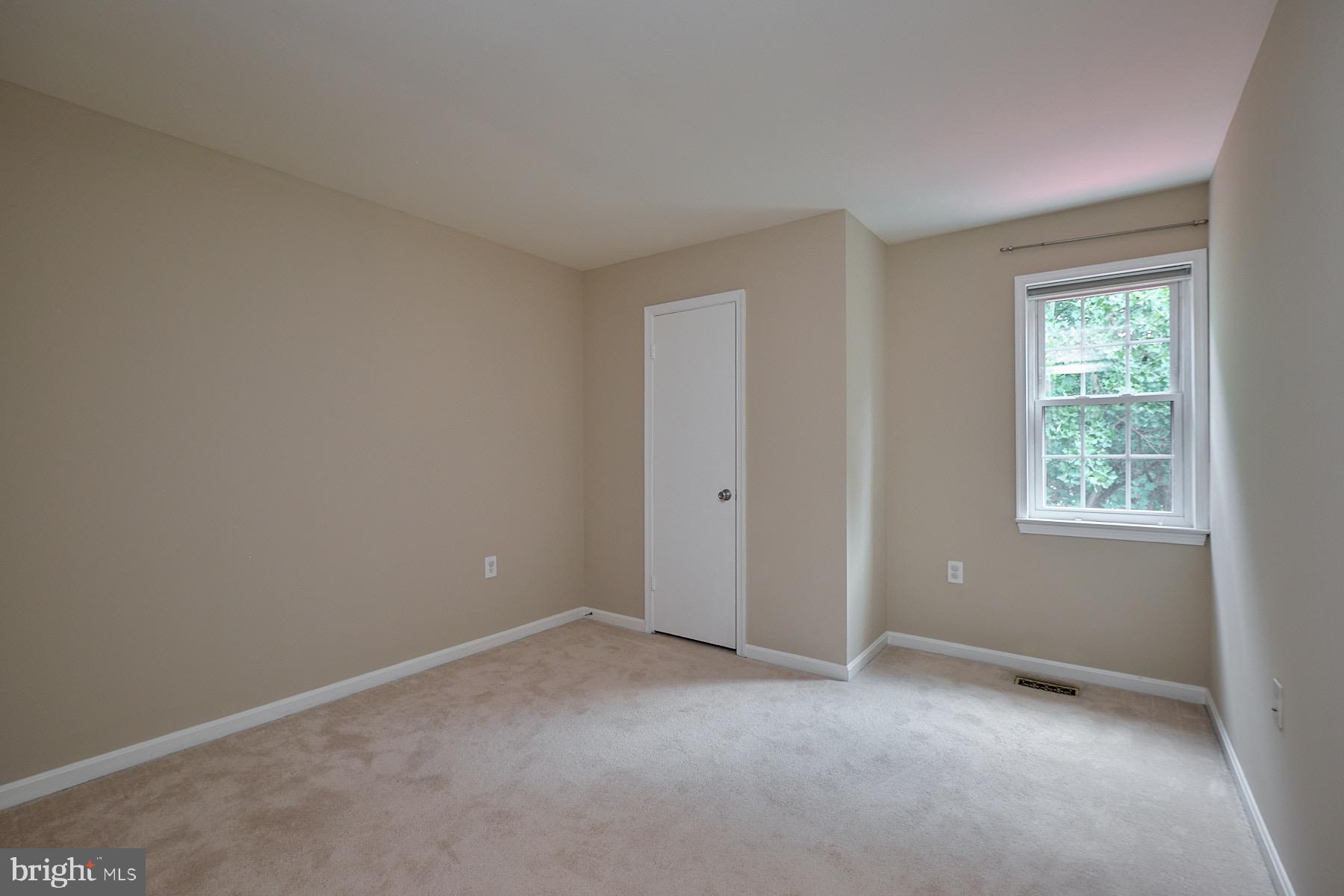 11960 Sentinel Point Court Reston, VA 20191 - Photo 26 of 50