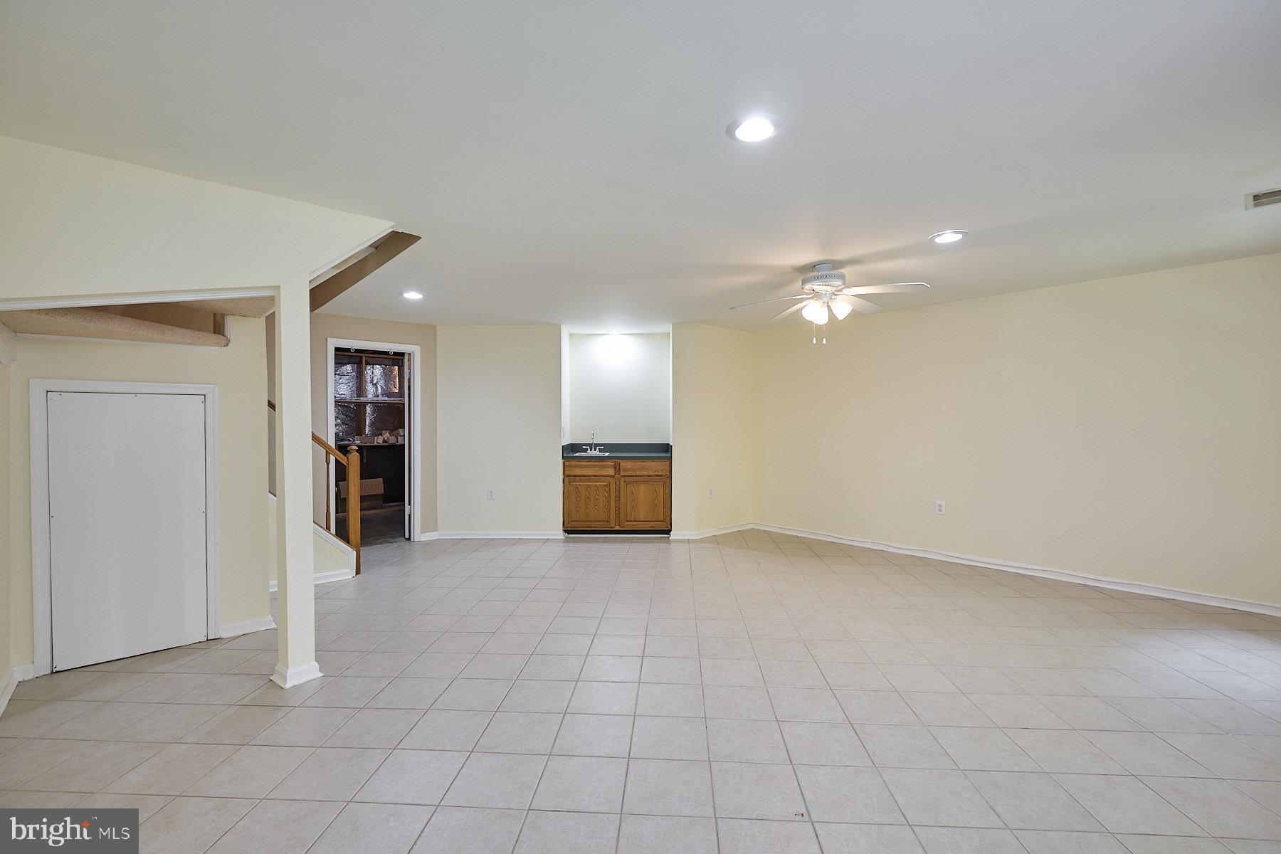11960 Sentinel Point Court Reston, VA 20191 - Photo 40 of 50