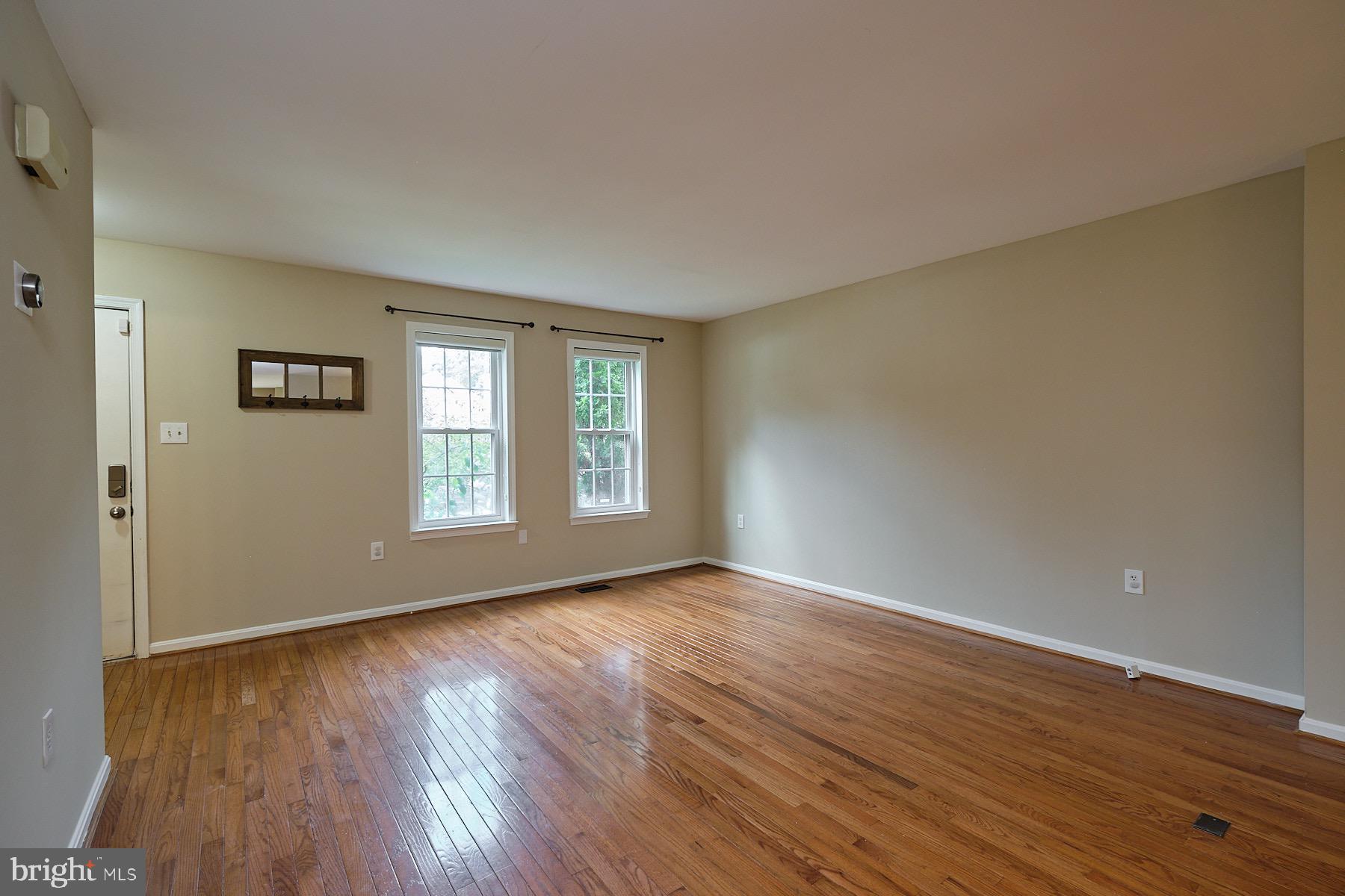 11960 Sentinel Point Court Reston, VA 20191 - Photo 8 of 50