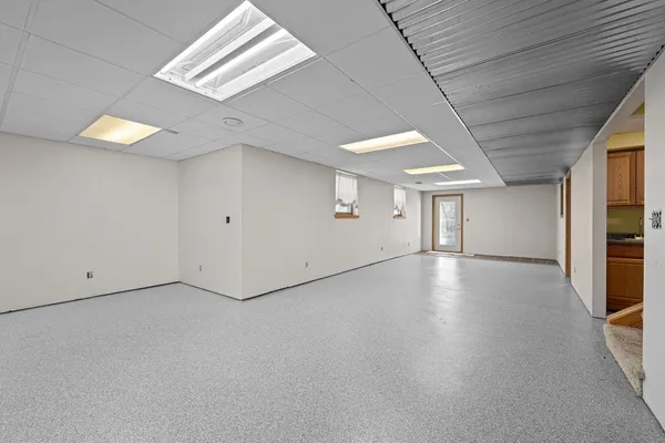 $299,900 | 1430 Woodland Drive, Sherrard, IL 61281