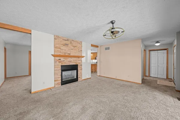 $299,900 | 1430 Woodland Drive, Sherrard, IL 61281