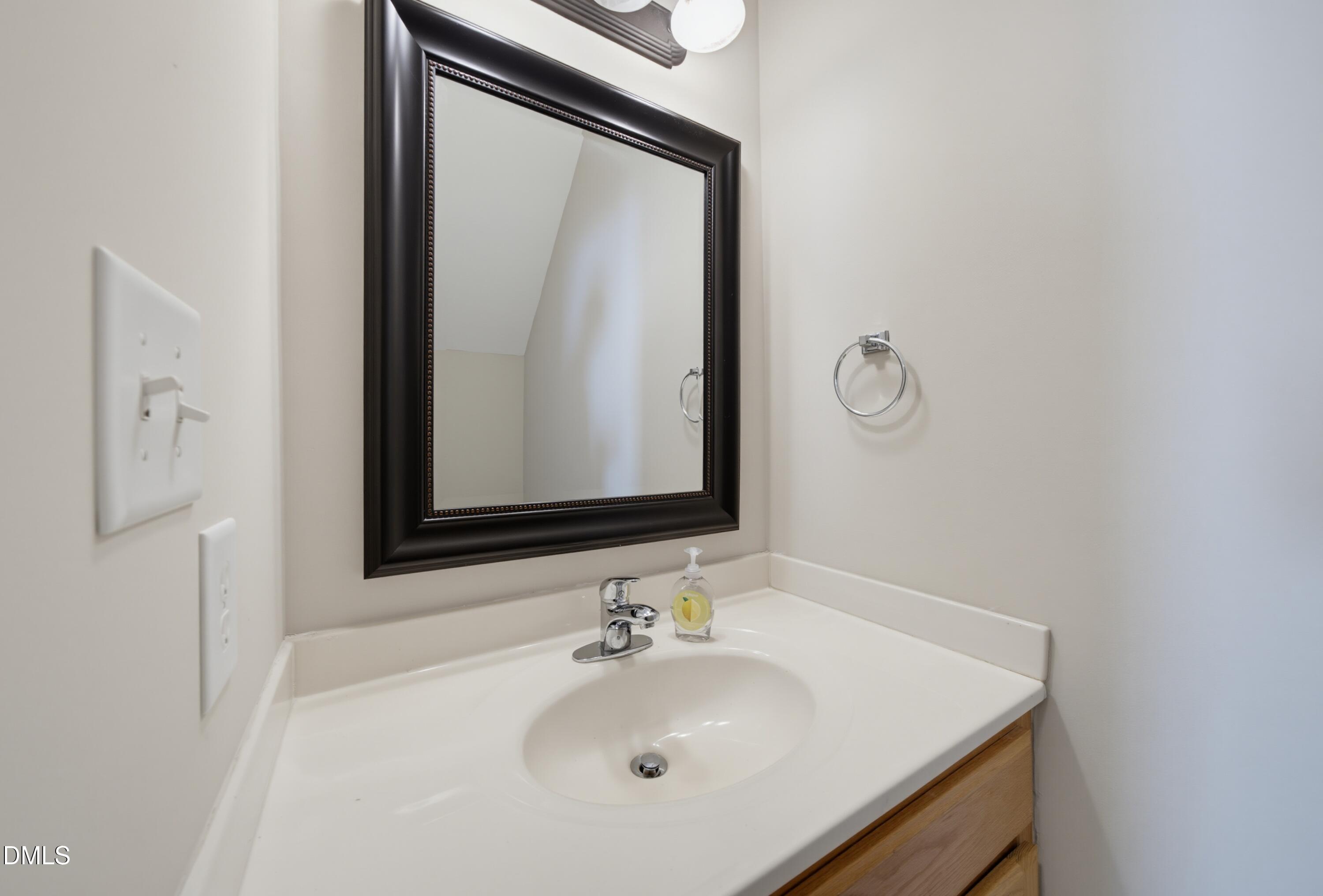 5910 Brambleberry Way Raleigh, NC 27616 - Photo 18 of 34 DSC05730