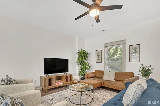 $2,825 | 1122 South Fess Avenue, Bloomington, IN 47401