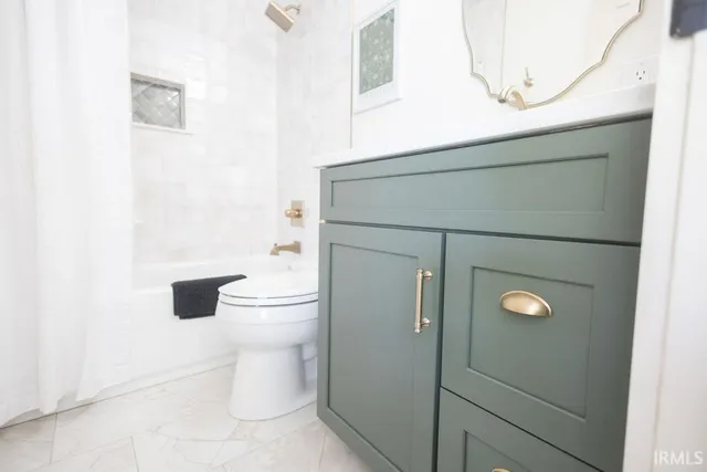 $2,825 | 1122 South Fess Avenue, Bloomington, IN 47401