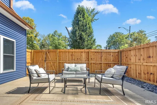 $2,825 | 1122 South Fess Avenue, Bloomington, IN 47401