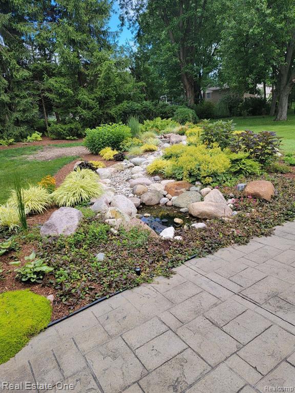 563 Millstone Drive Rochester Hills, MI 48309 - Photo 8 of 37