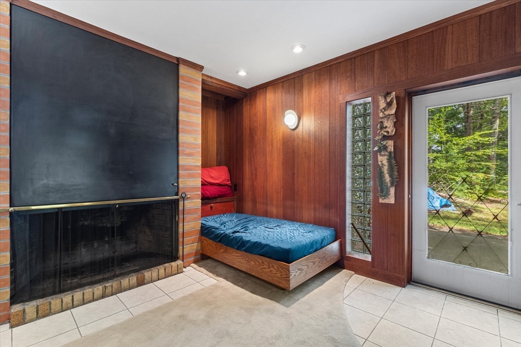 1 Cormack Road Sturbridge, MA 01566 - Photo 13 of 28