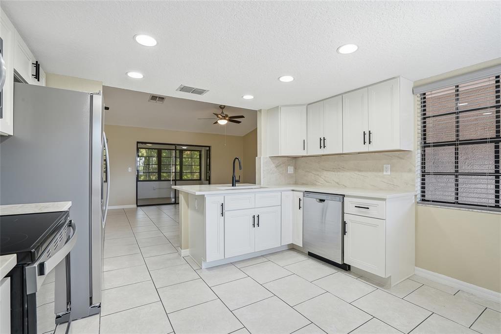 3450 Dow Lane Spring Hill, FL 34609 - Photo 18 of 44